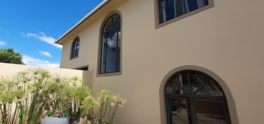 4 Bedroom Property for Sale in Strelitzia Park Eastern Cape